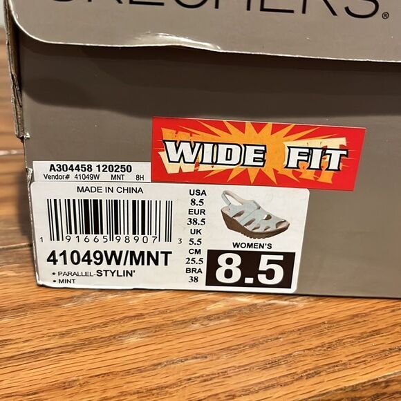Skechers Women’s Stylin Mint Green Wedge Sandals size 8.5 Wide. - Picture 6 of 8